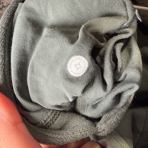 Lululemon Scuba High-Rise Jogger - Picture 2 of 5